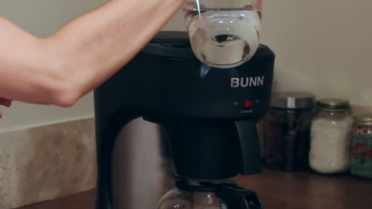 How to Clean Bunn Coffee Maker With Vinegar