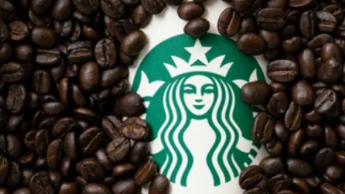 You are currently viewing Why Does Starbucks Coffee Taste Burnt?