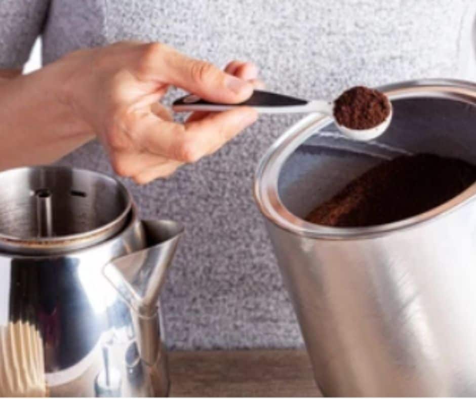 How do you make coffee using a percolator