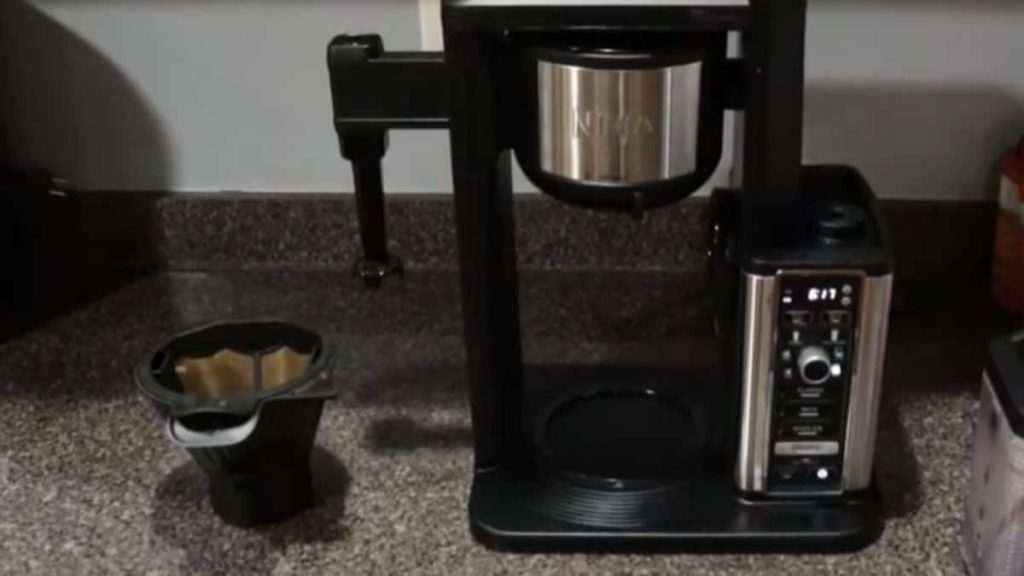 How Does A Coffee Maker Heat Water?