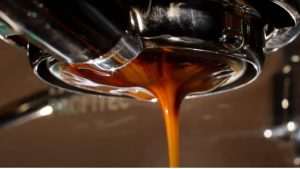 Read more about the article Bottomless Portafilter Spraying