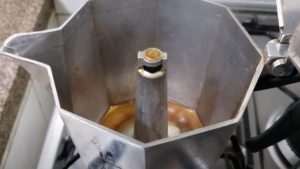 Read more about the article Espresso Disaster? How to Stop Your Moka Pot from Spitting and Enjoy Perfect Coffee
