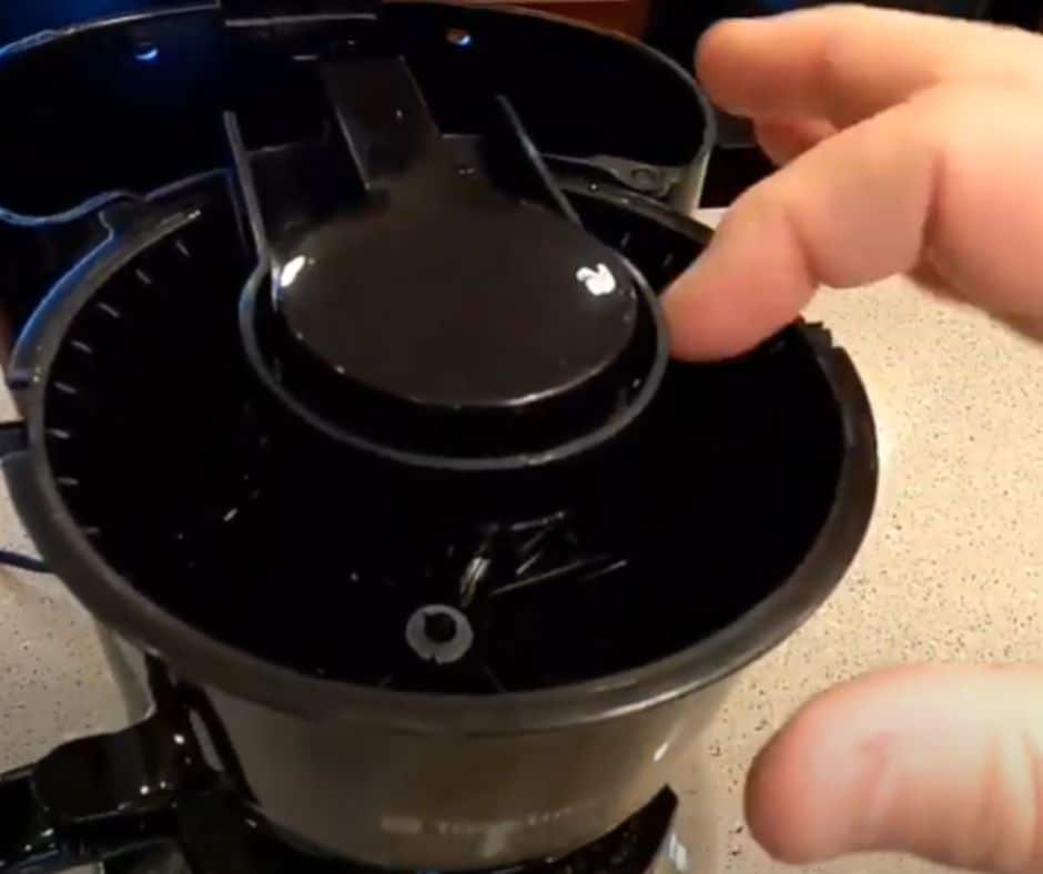 Why toastmaster coffee pot keeps shutting off