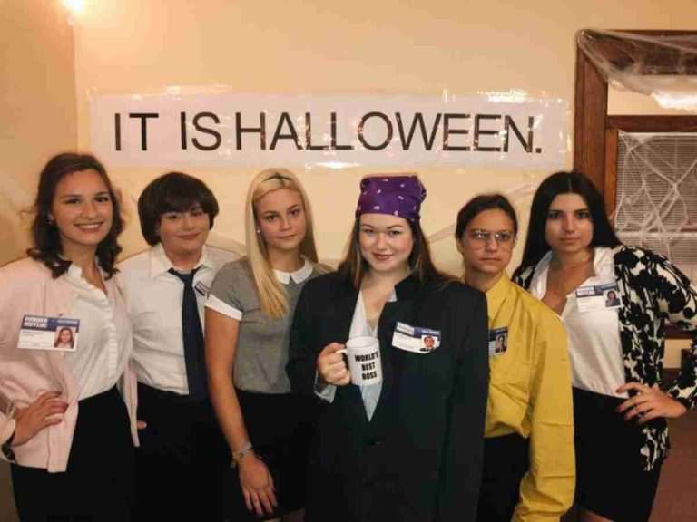 19 Epic Group Halloween Costume Ideas for Your Squad of Six